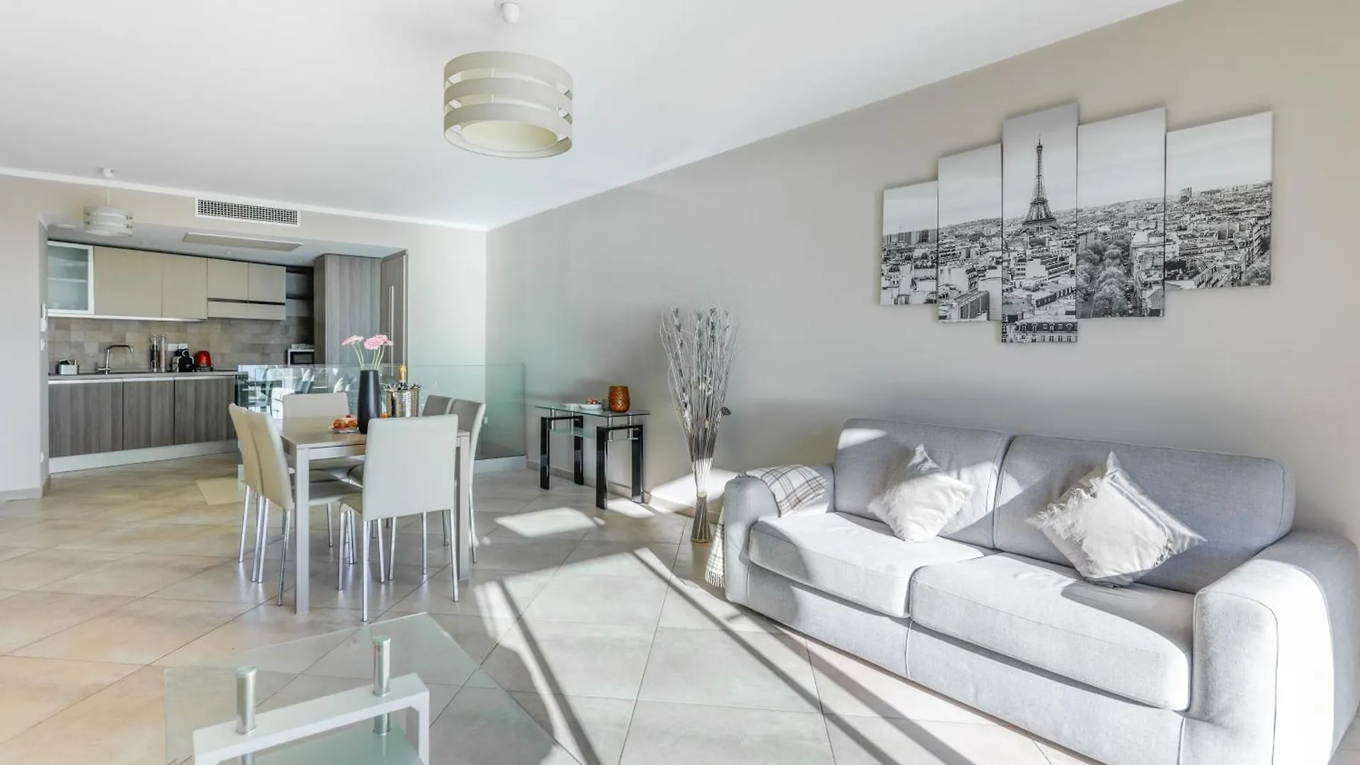 Le Midi 8 By Estates Cannes Apartment