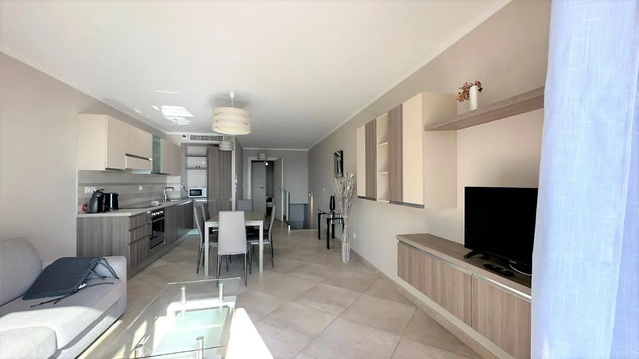 Apartman Le Midi 8 By Estates Cannes
