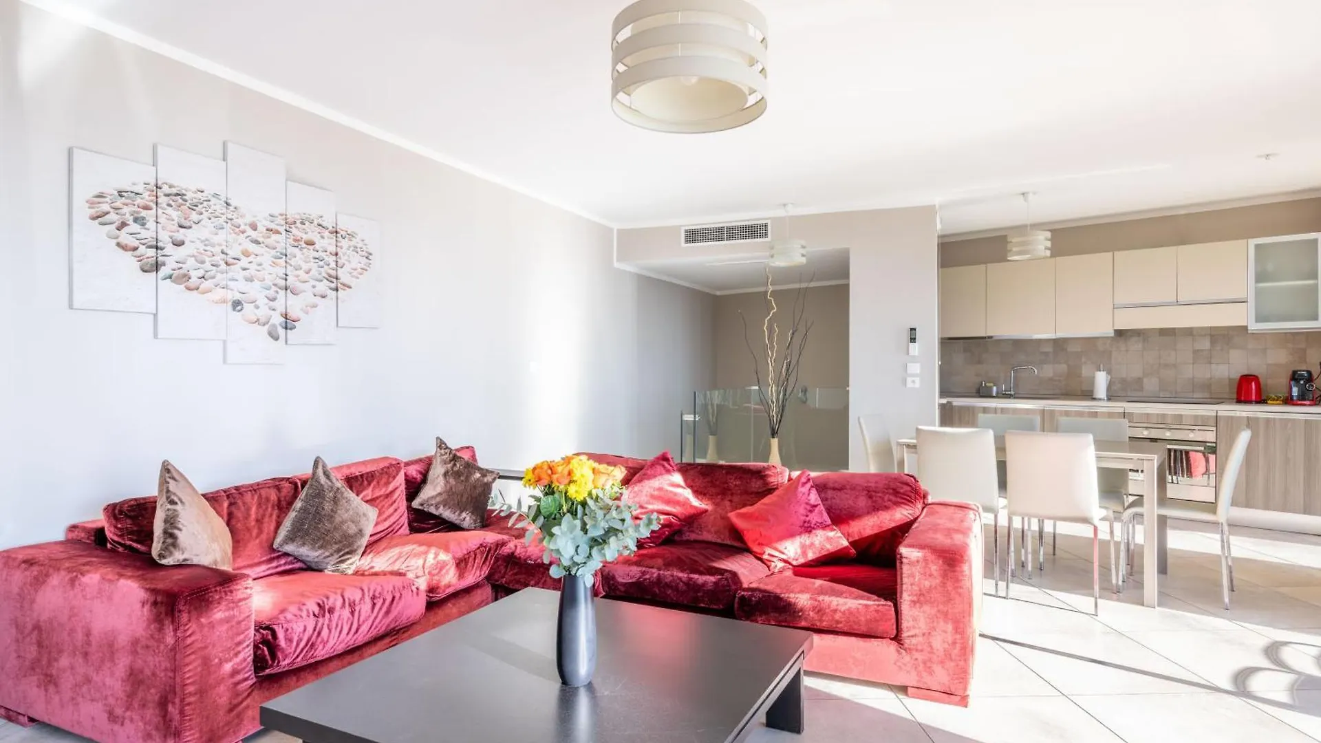 Le Midi 8 By Estates Cannes Apartman